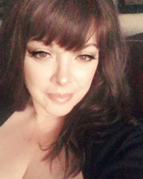 Maandag ook naak in bed doorbrengen